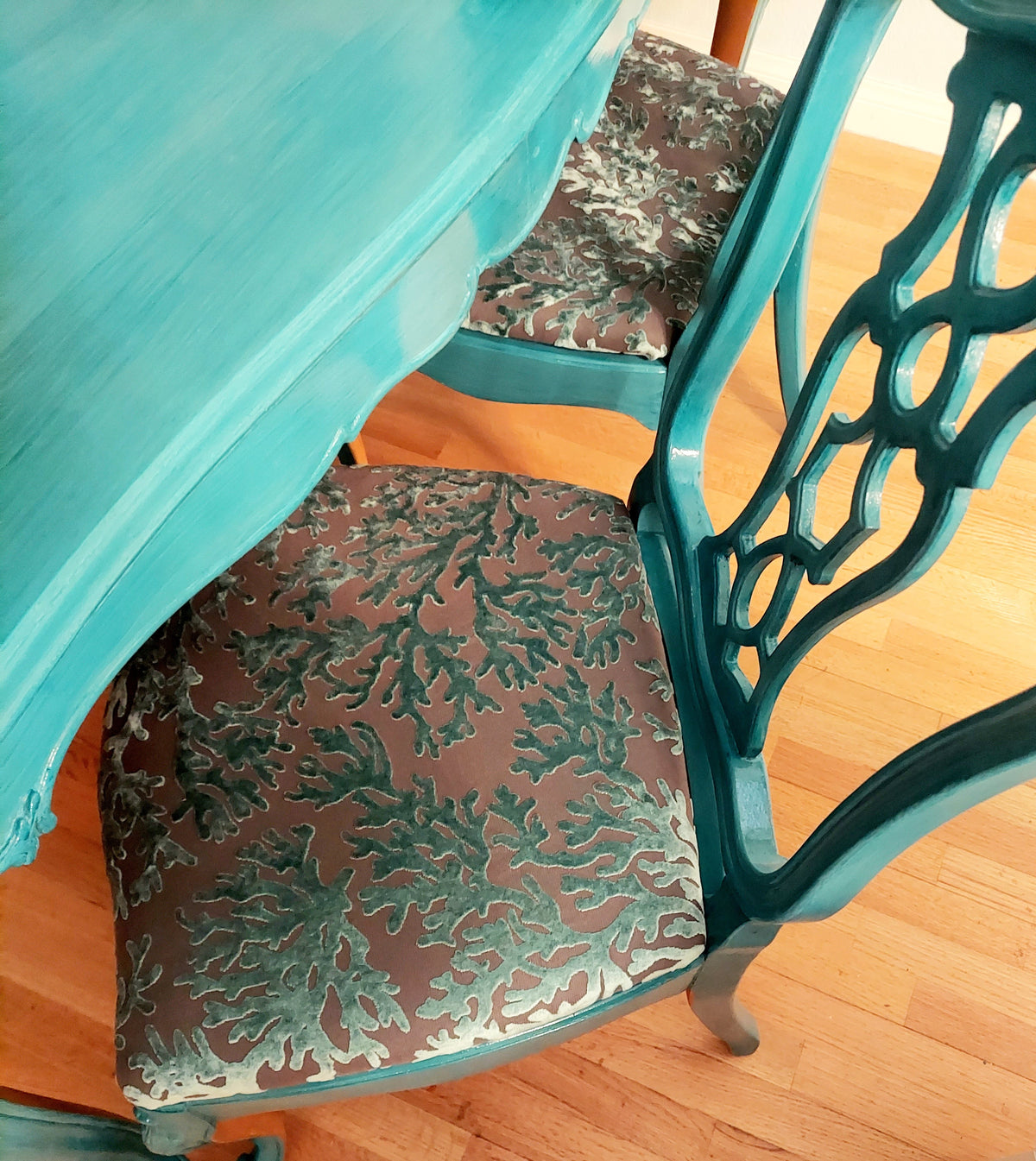 La Mer — French Provincial Dining Set (SOLD)